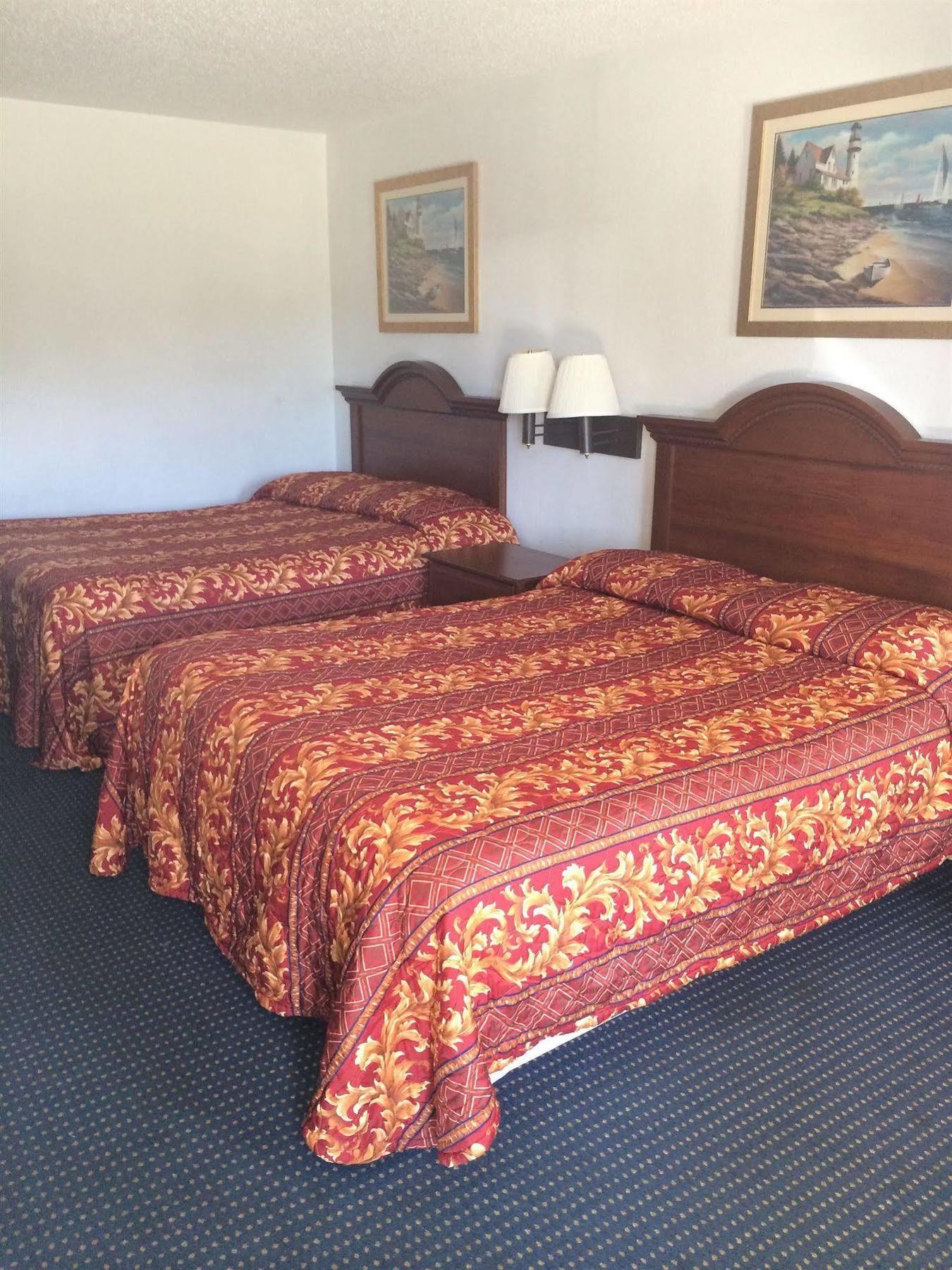 Broadway Inn Express Biloxi Bagian luar foto