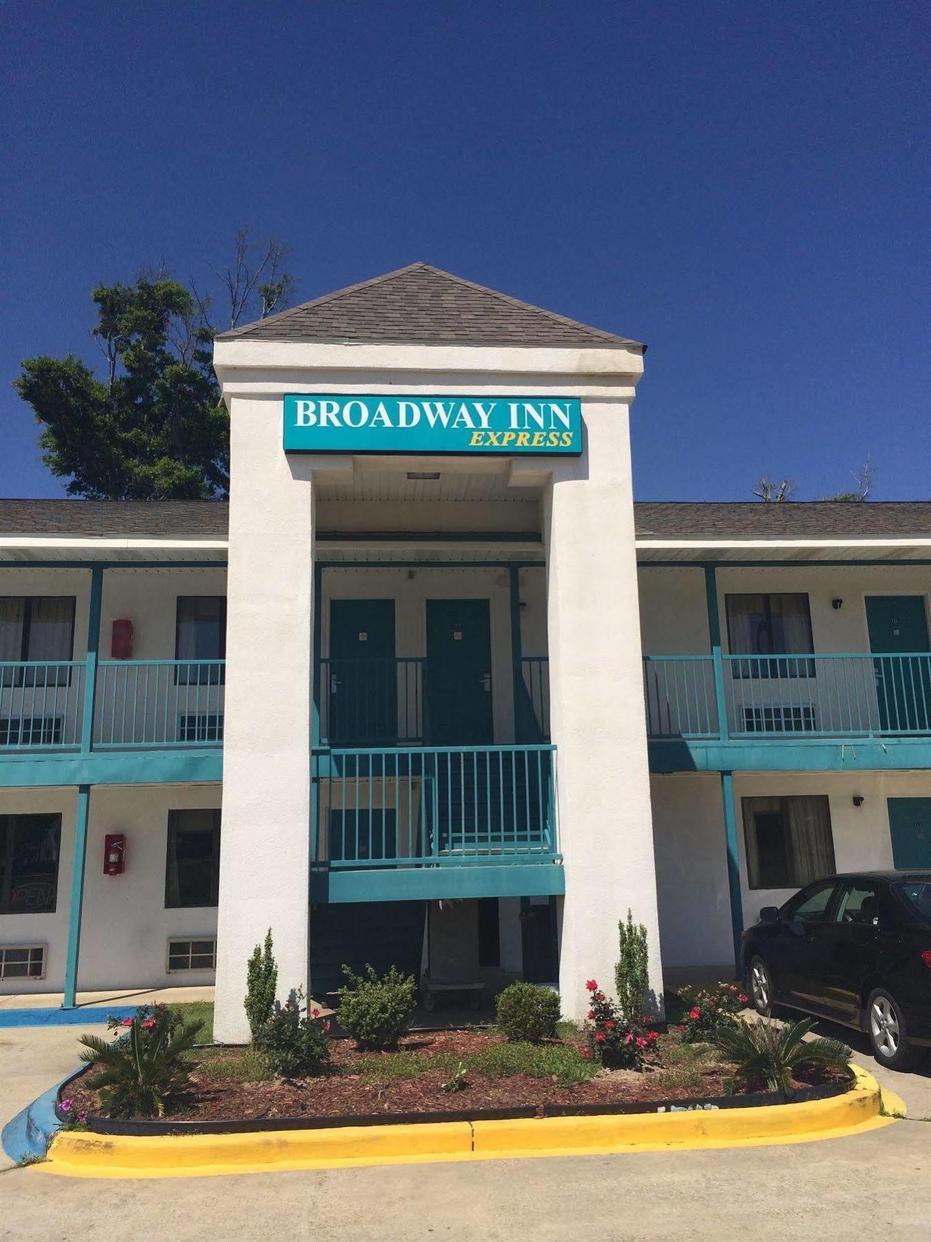 Broadway Inn Express Biloxi Bagian luar foto