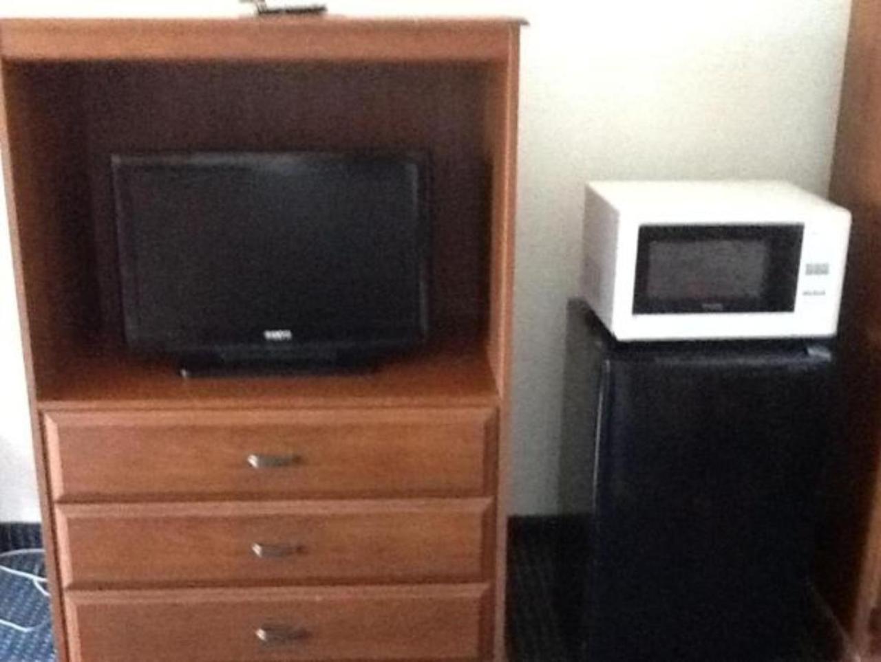 Broadway Inn Express Biloxi Bagian luar foto