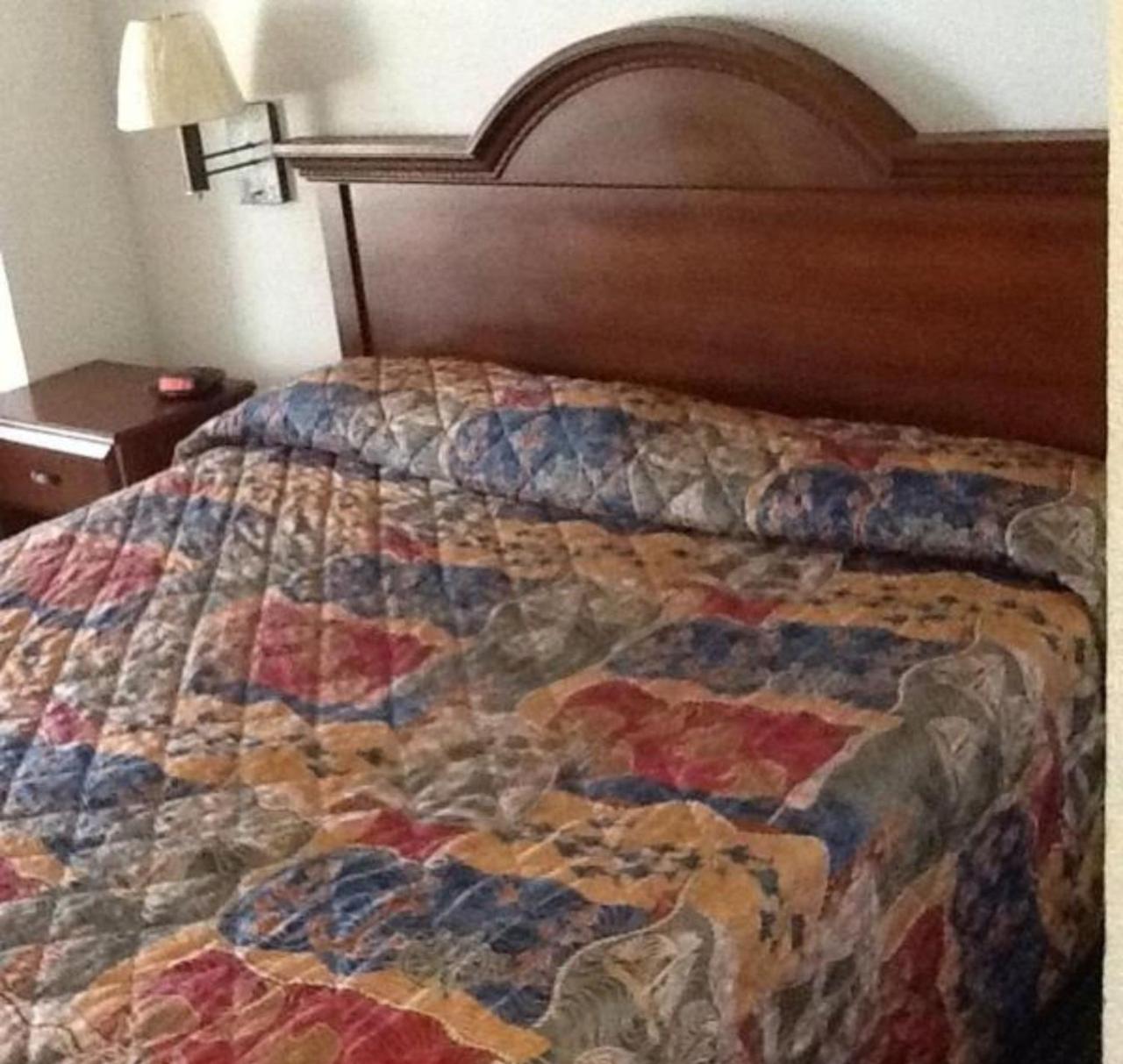 Broadway Inn Express Biloxi Bagian luar foto